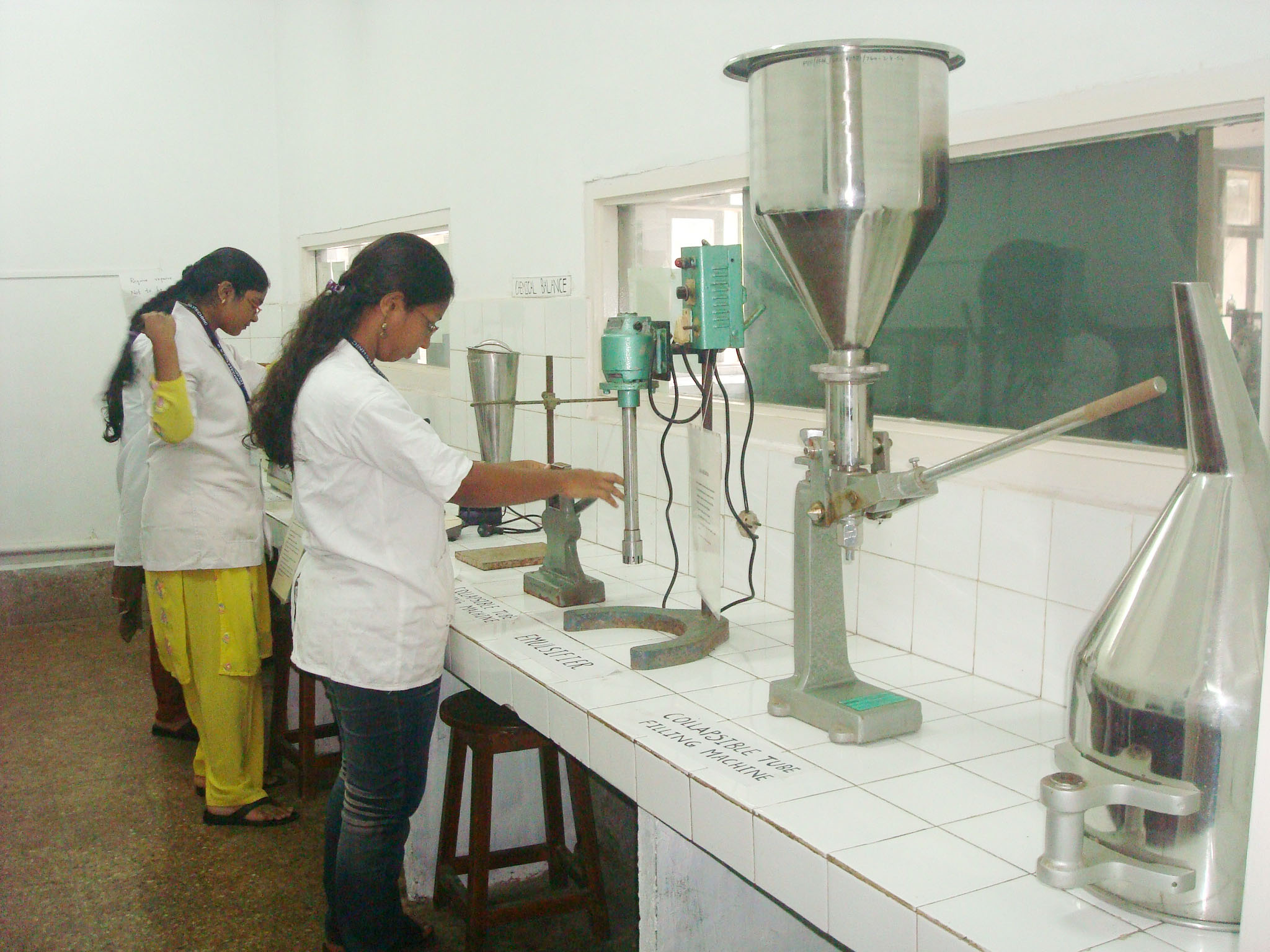 Laboratories - Pharmacy